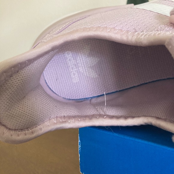 New Adidas - Picture 4 of 5